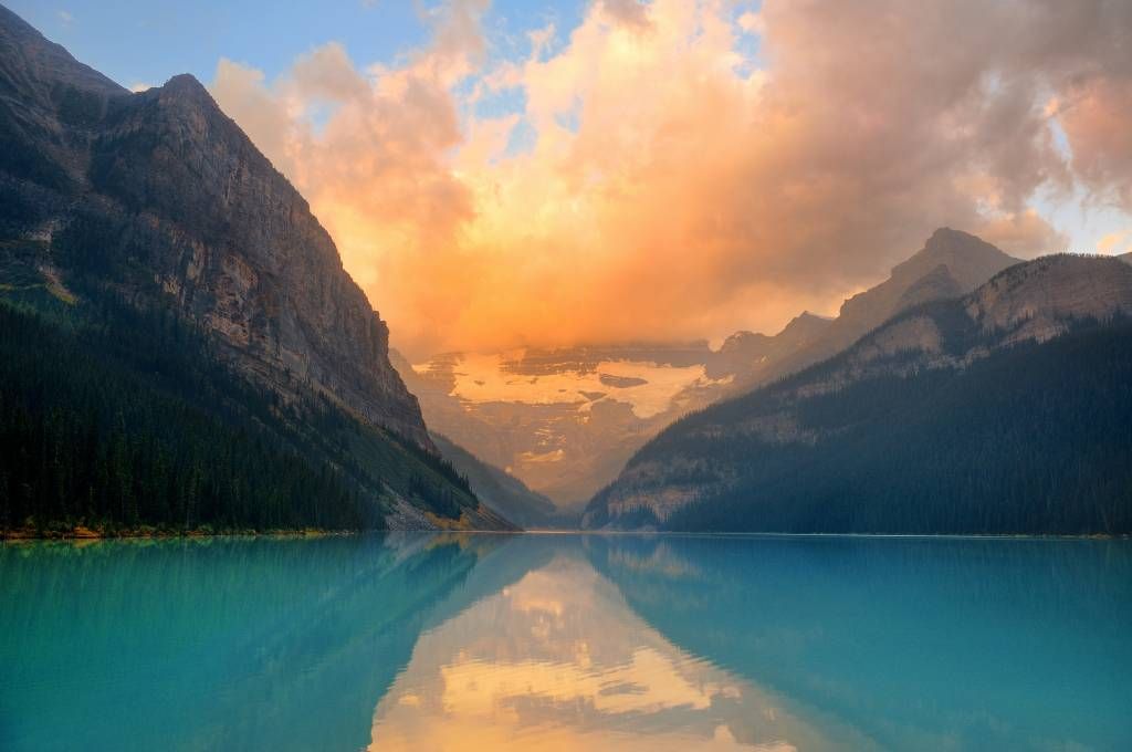 Lago di montagna con filtro vintage