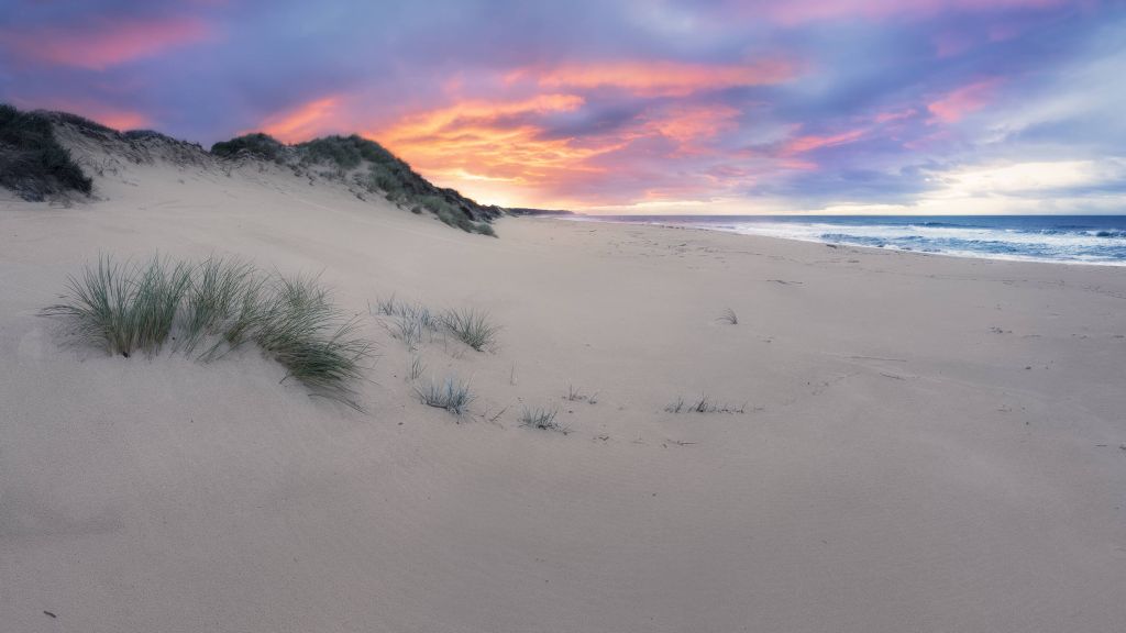 Alba sulle dune di sabbia