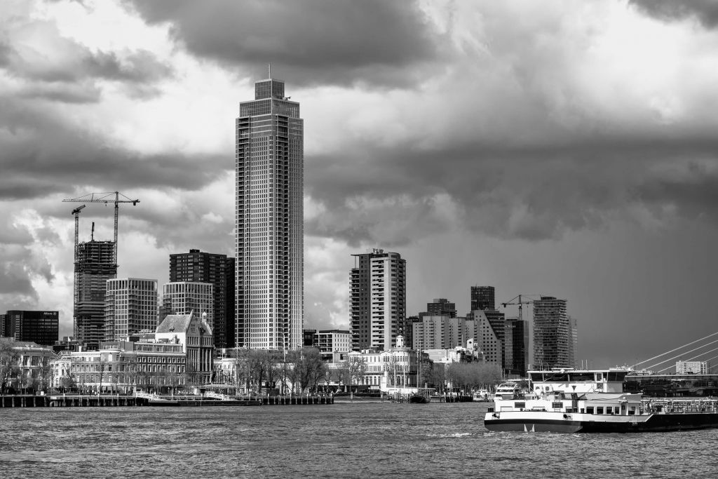 Skyline di Rotterdam (Westerkade) da Katendrecht (bianco e nero) 