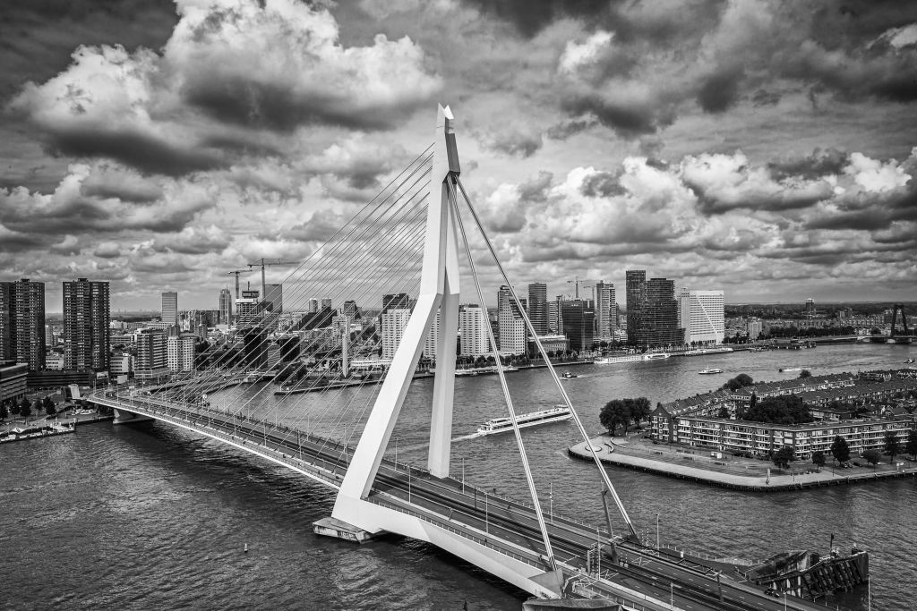 Il centro di Rotterdam da una grande altezza in bianco e nero