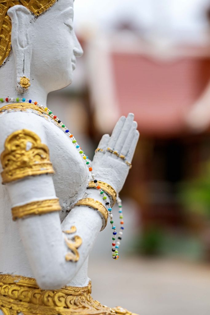 Buddha bianco e dorato Complesso di templi di Bangkok (Thailandia)