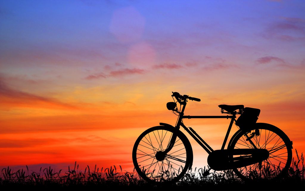 Bicicletta vintage al tramonto