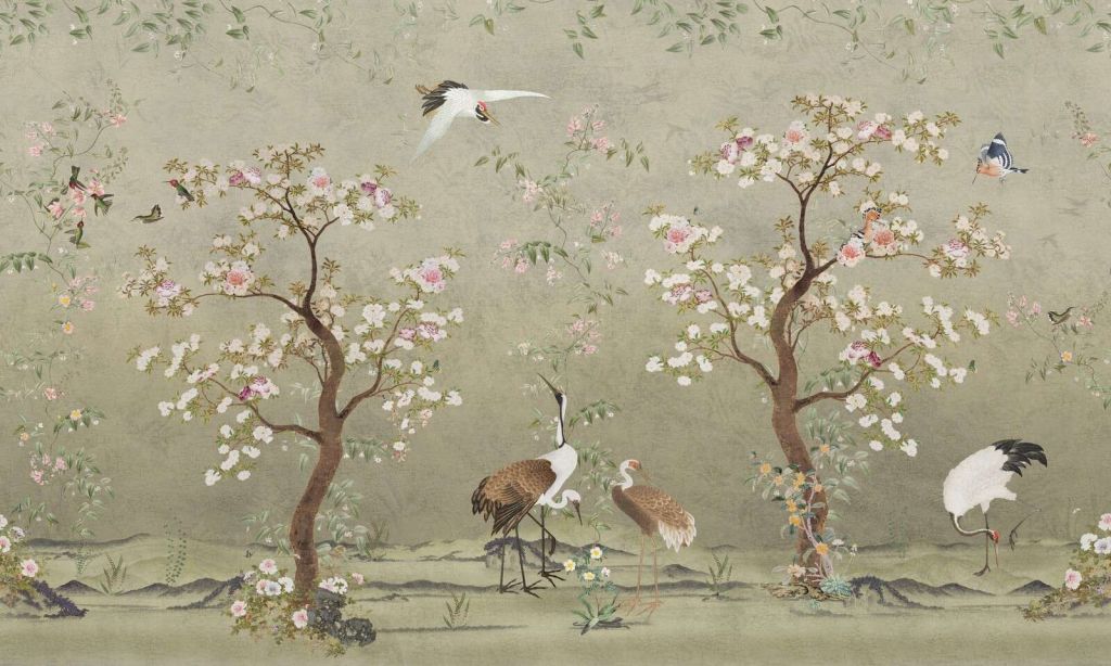 Alberi di ciliegio in fiore con gru