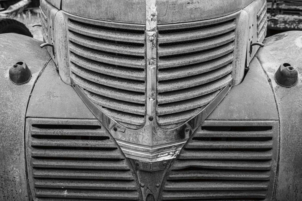 Acciaio Corroso e Simmetria