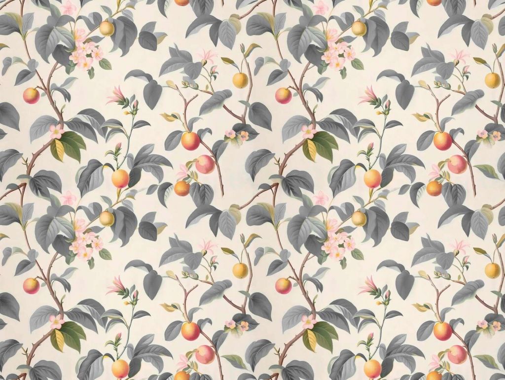 Albero da frutta con foglie grigie.