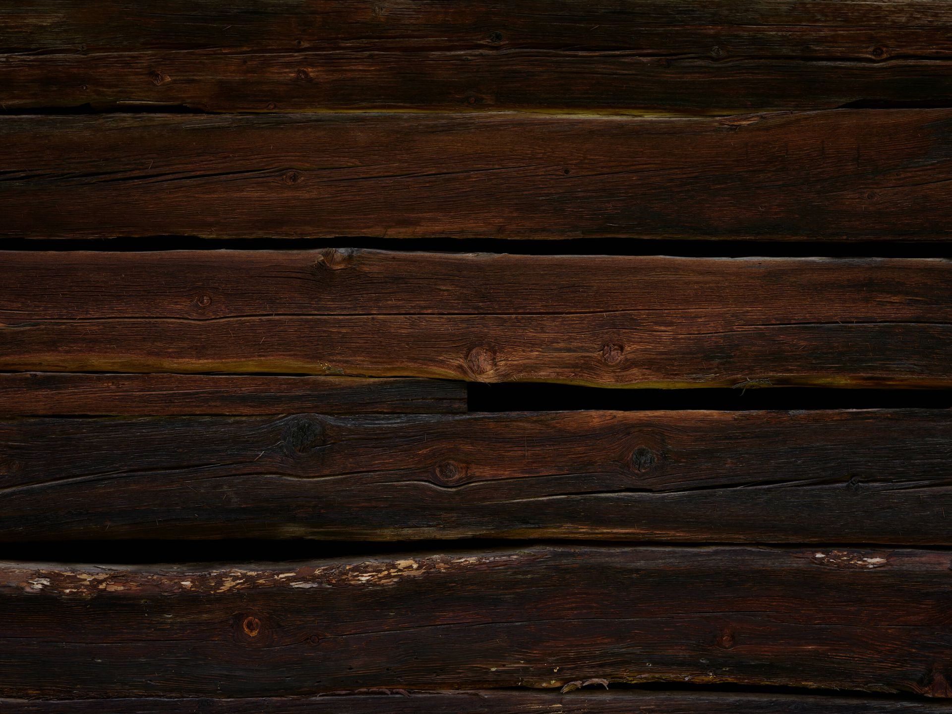 Legno vecchio e robusto