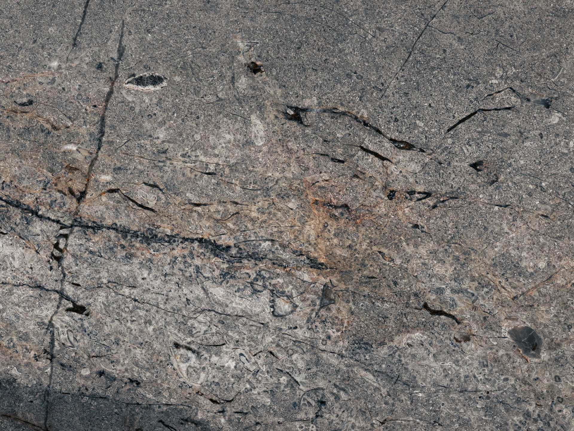 Struttura in marmo grigio