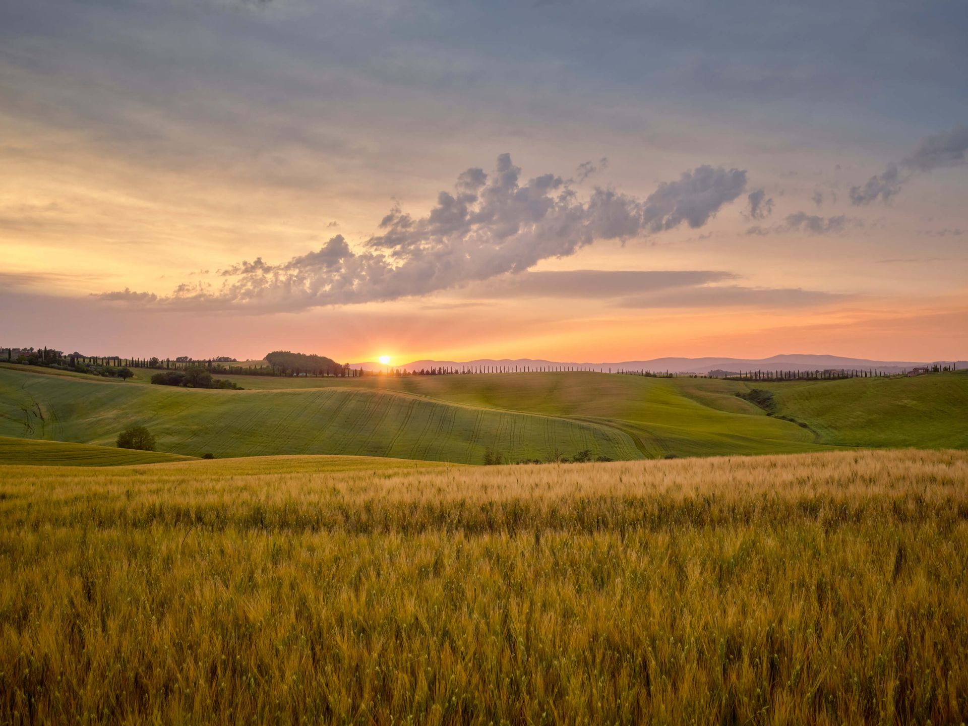 Tramonto in un paesaggio italiano