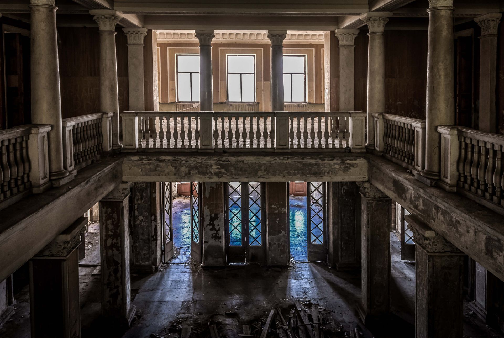 Vecchia casa di campagna in rovina