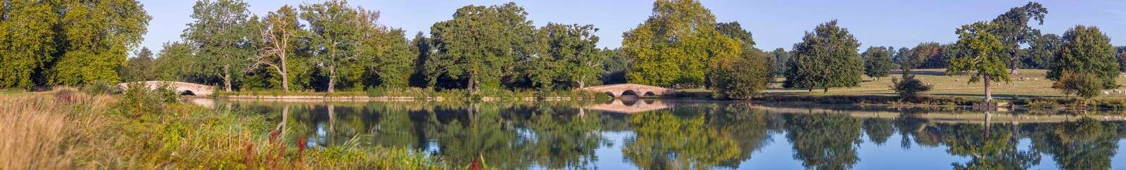 Canale in campagna