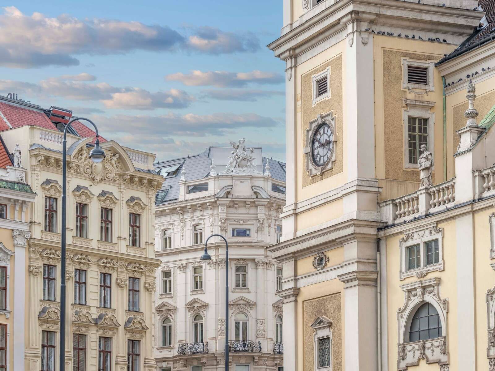 Vista delle vecchie facciate di una strada a Vienna. Austria